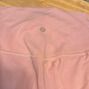 Lulu leggings size 4